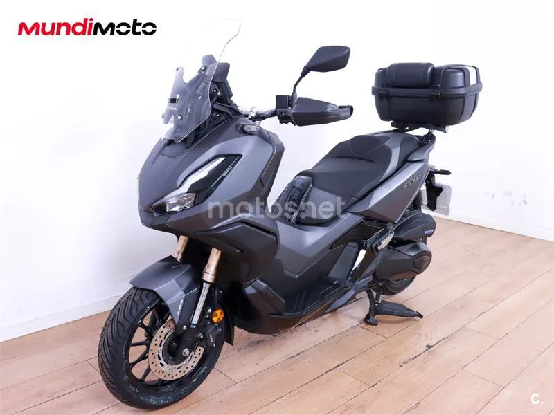 Honda ADV350 - Vista 7