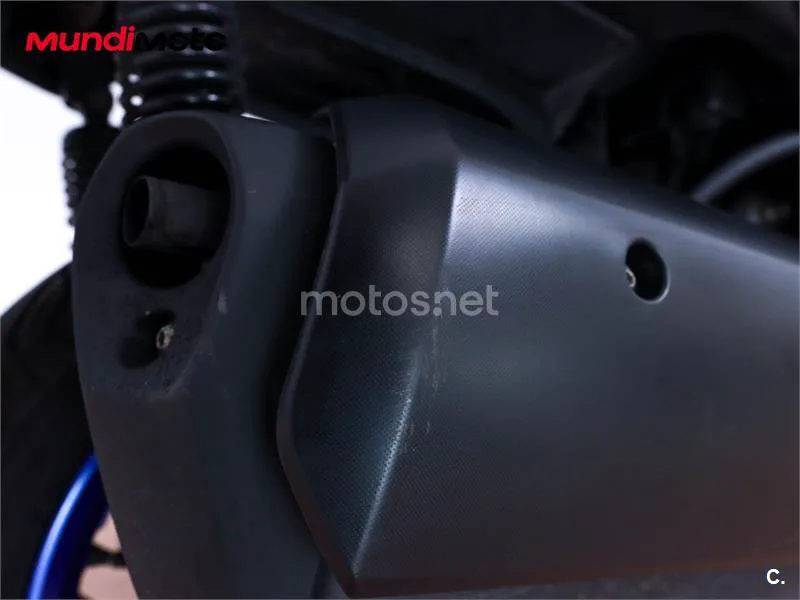 Yamaha XMAX 300 - Vista 16