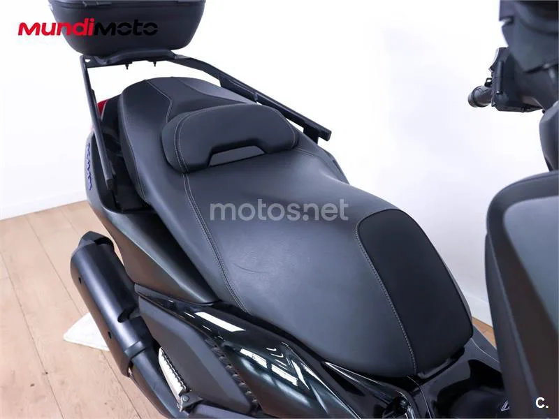 Yamaha XMAX 300 - Vista 21