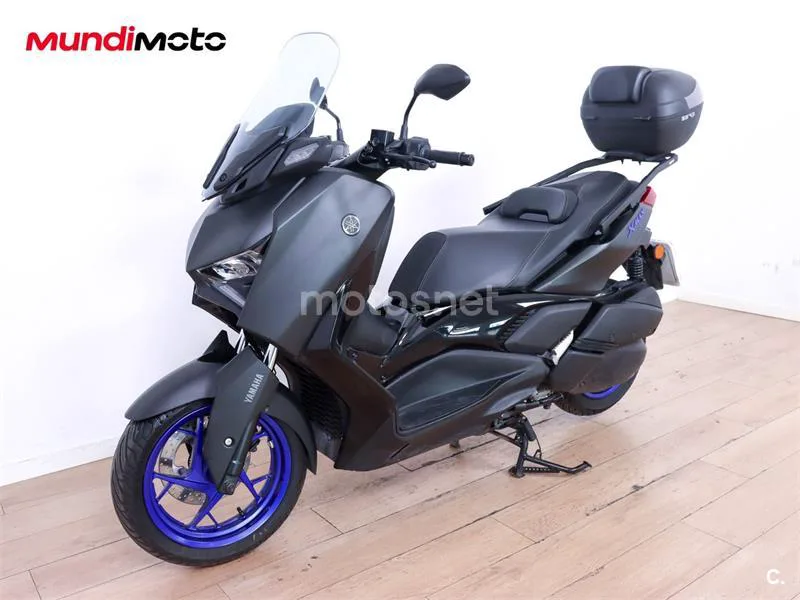 Yamaha XMAX 300 - Vista 8