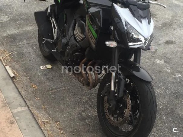 Kawasaki Z800 - Vista 6