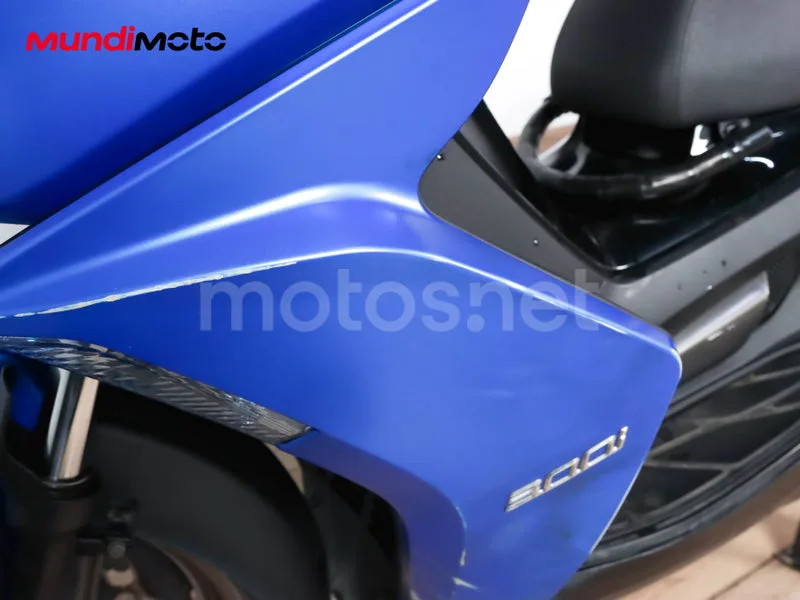 Kymco K-XCT 300i - Vista 20