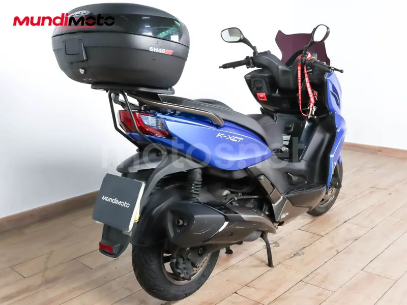 Kymco K-XCT 300i - Vista 3