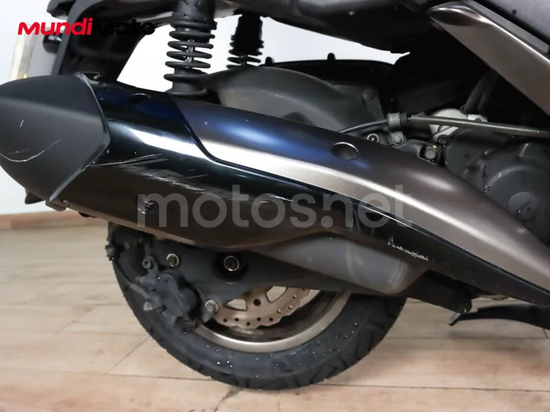 Kymco K-XCT 300i - Vista 29