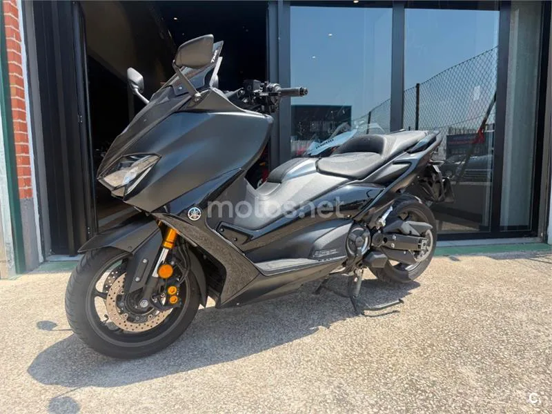 Yamaha TMAX 560 9499 € 2020 Navarra - 1