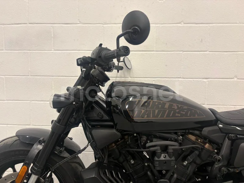 Harley-Davidson Sportster S - Vista 16