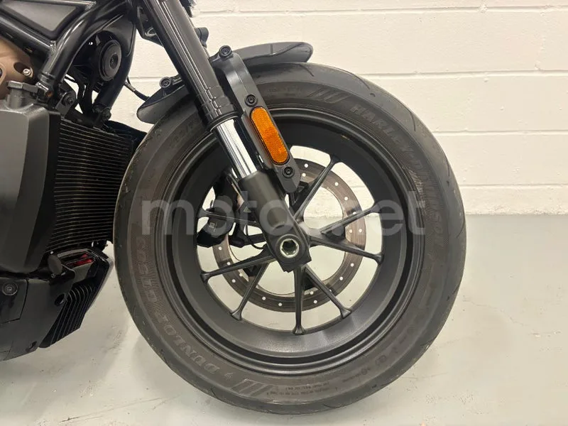 Harley-Davidson Sportster S - Vista 10