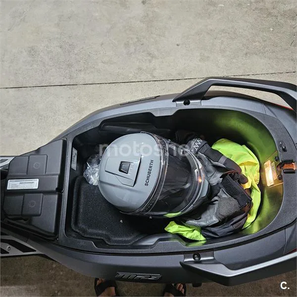 Piaggio MP3 530 Exclusive 10.490 € 2025 Valencia - 1
