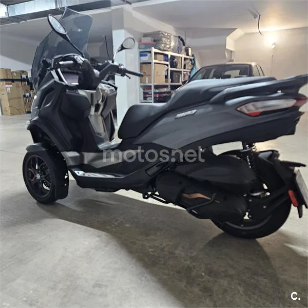 Piaggio MP3 530 Exclusive - Vista 3