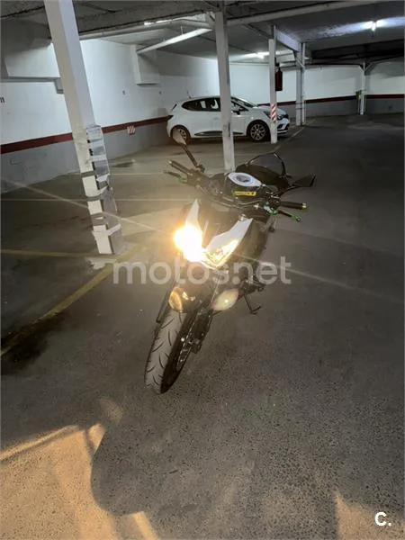Kawasaki Z800 – Vista 4
