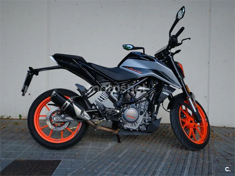 KTM 390 – Vista 7