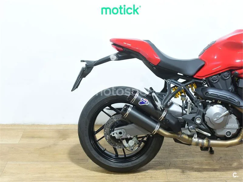 Ducati Monster 821 - Vista 3