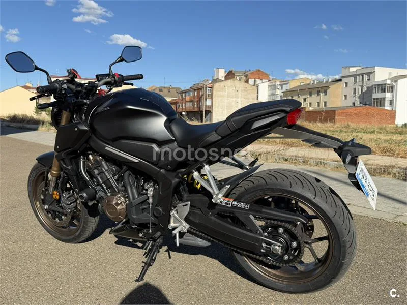 Honda CB650R - Vista 9