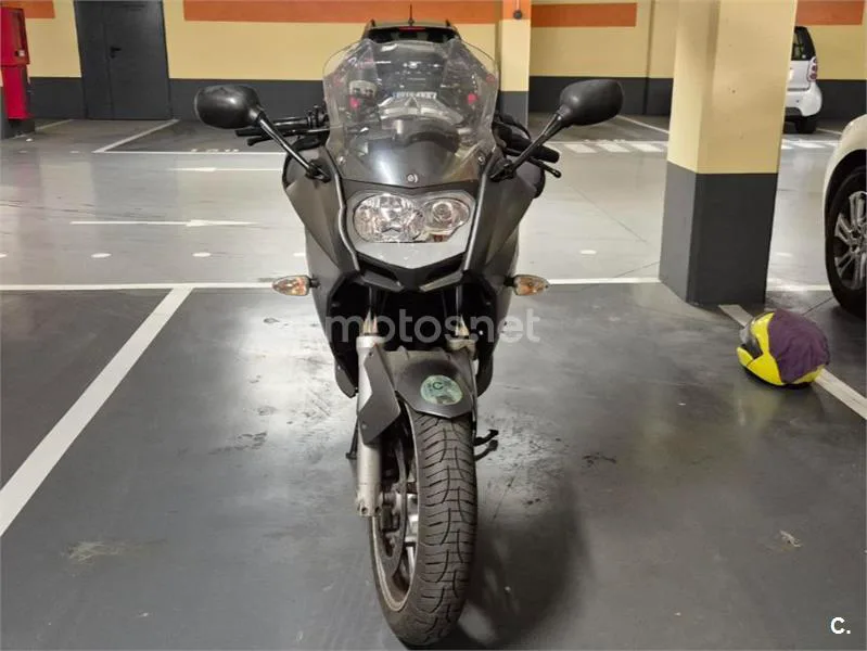 BMW F 800 ST - Vista 3