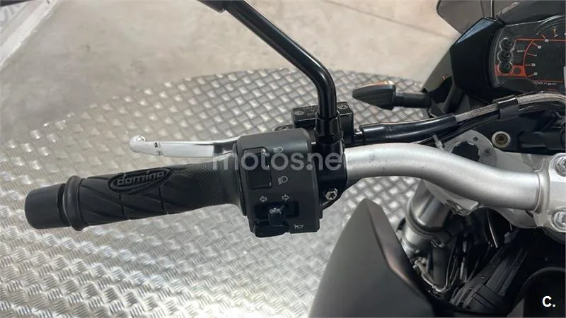 KTM 990 SM – Vista 11