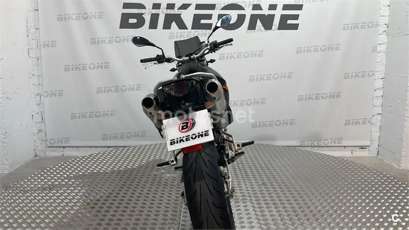 KTM 990 SM – Vista 6