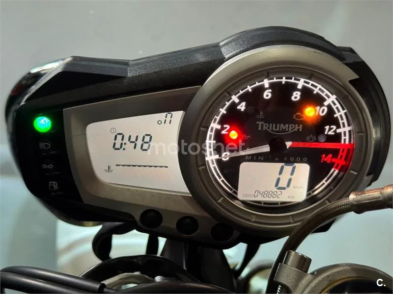 Triumph Street Triple - Vista 24