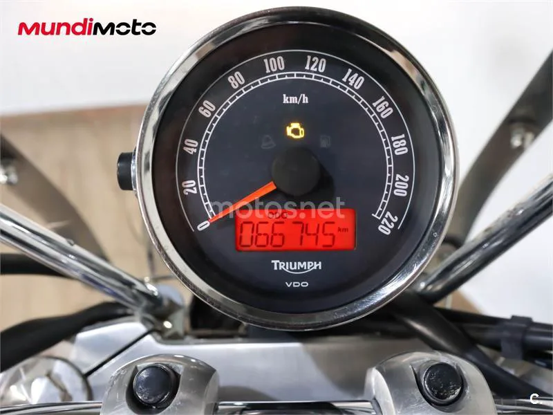 Triumph America – Vista 12