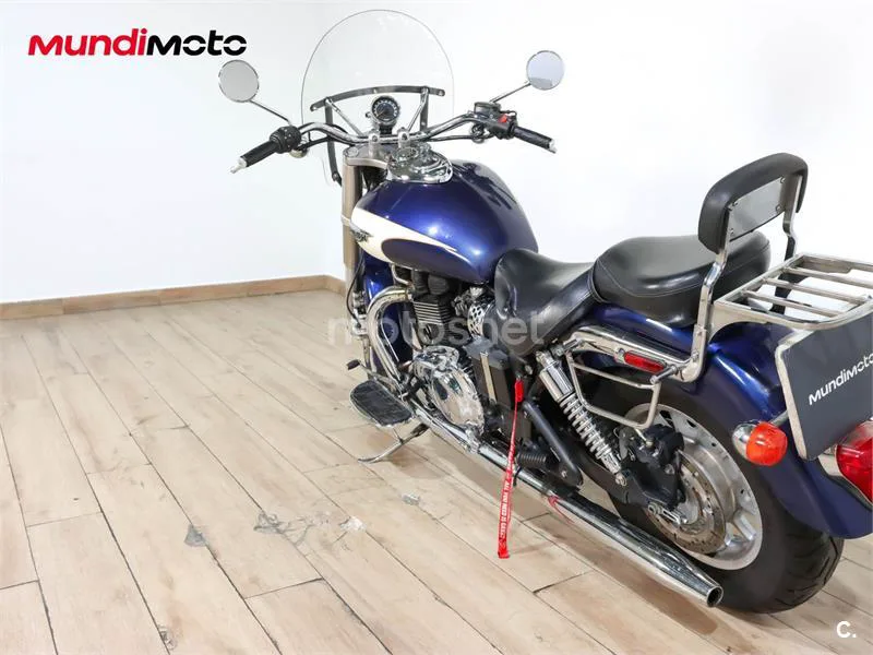 Triumph America – Vista 8