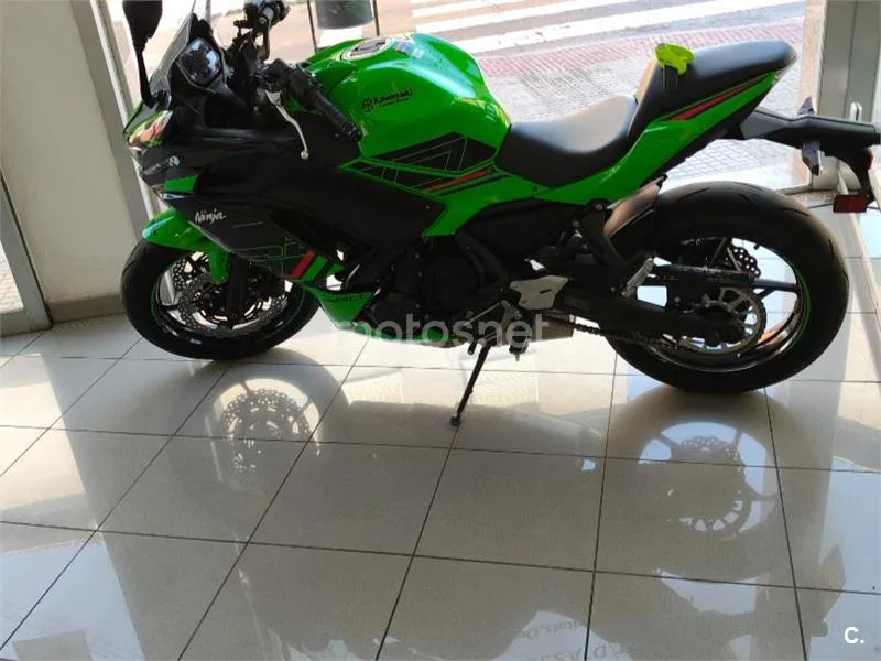 Kawasaki Ninja 650 - Vista 4