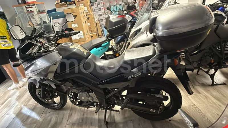 Suzuki V-Strom 650 2799 € 2008 Jaén - 2