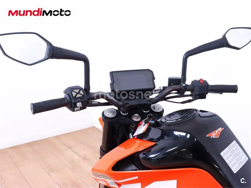 KTM 125 – Vista 11