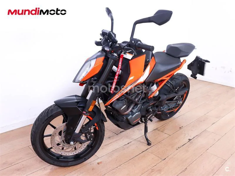 KTM 125 – Vista 7