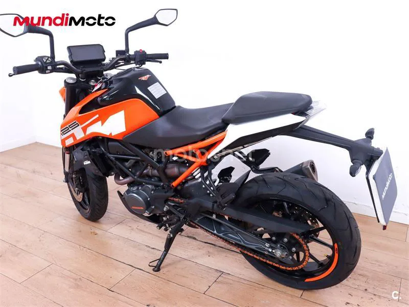 KTM 125 – Vista 8