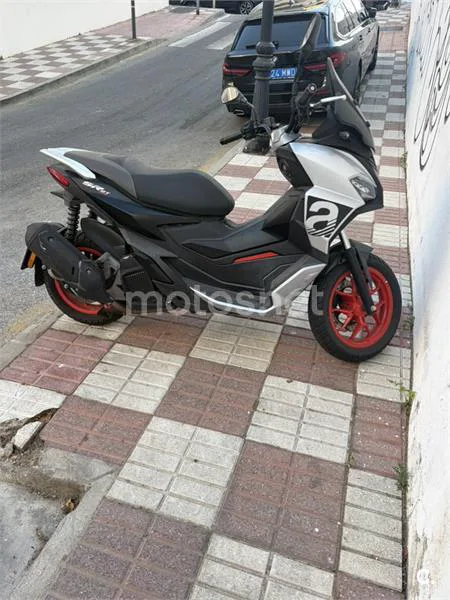 Aprilia SR GT 125 2800 € 2022 Málaga - 2