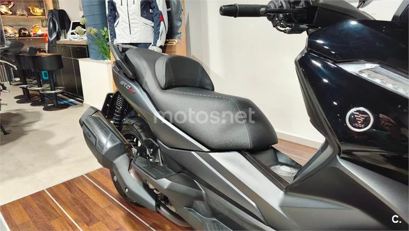 Voge SR4 Max – Vista 17