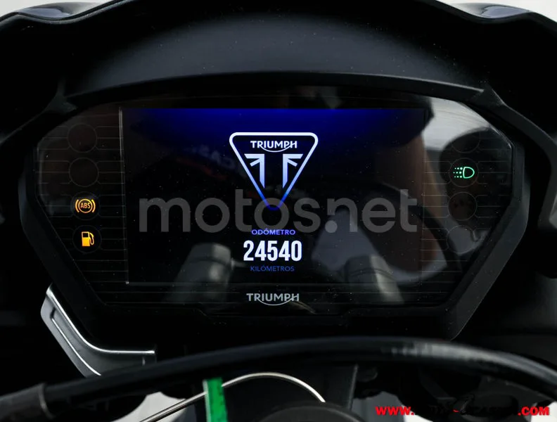 Triumph Street Triple - Vista 6