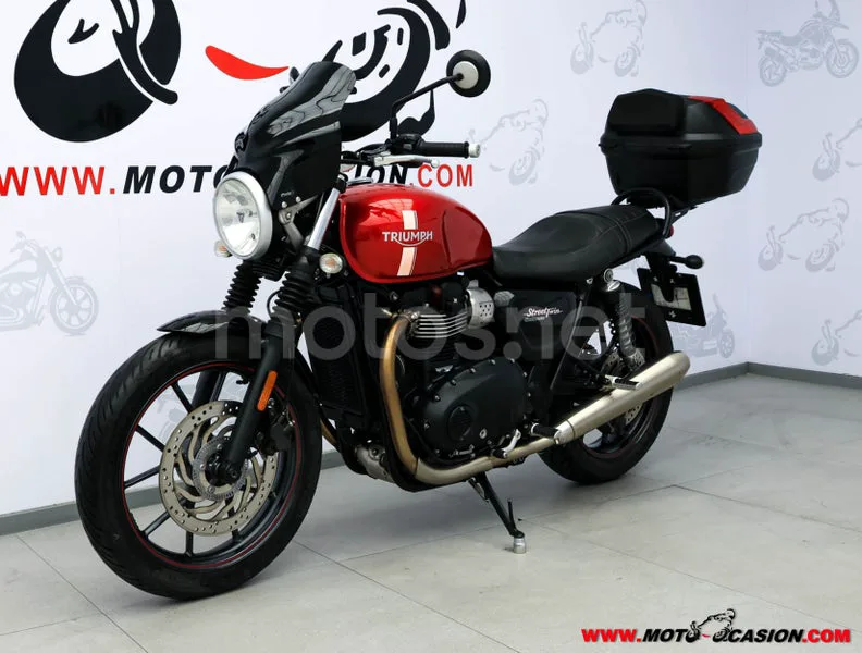 Triumph Street Twin – Vista 8