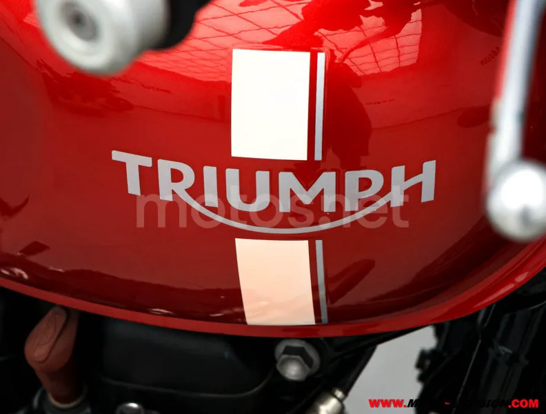 Triumph Street Twin – Vista 9