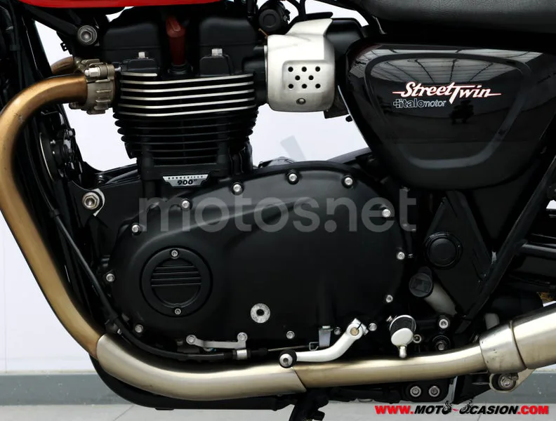 Triumph Street Twin – Vista 10