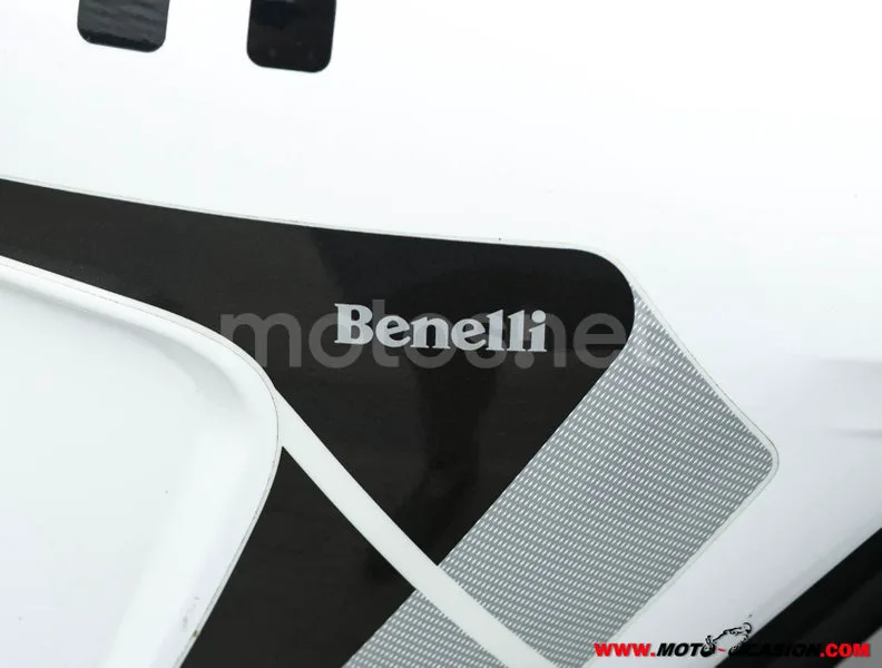 Benelli TRK 502 - Vista 8
