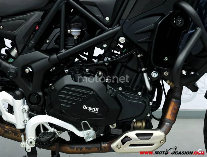 Benelli TRK 502 - Vista 5
