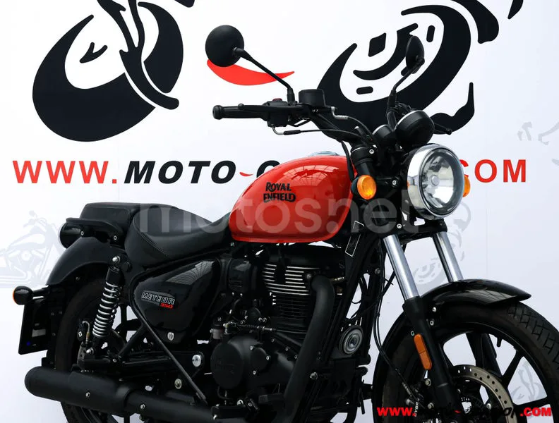 Royal Enfield Meteor 350 - Vista 4