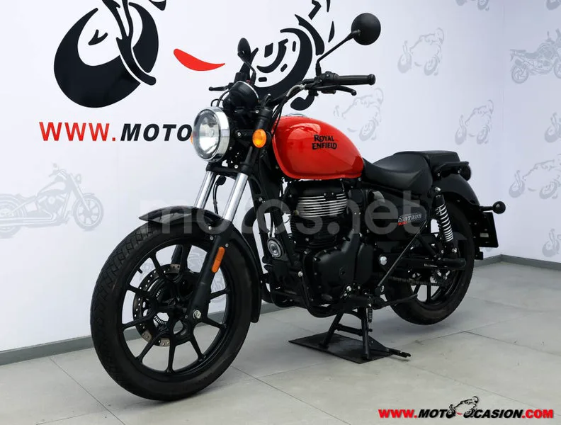 Royal Enfield Meteor 350 - Vista 8
