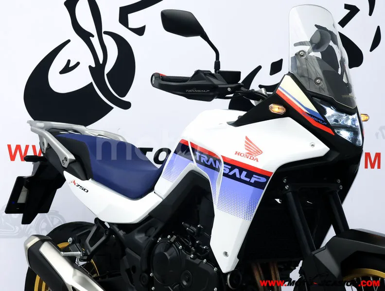 Honda XL750 Transalp - Vista 4