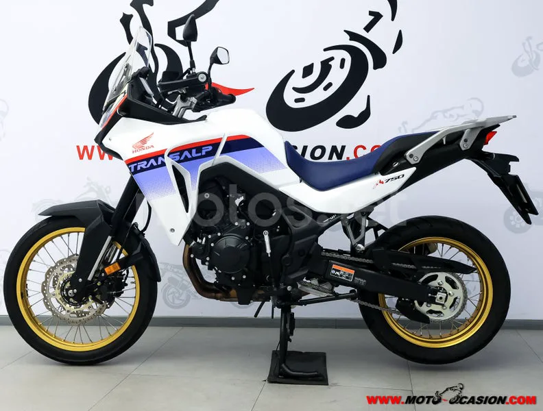 Honda XL750 Transalp - Vista 7