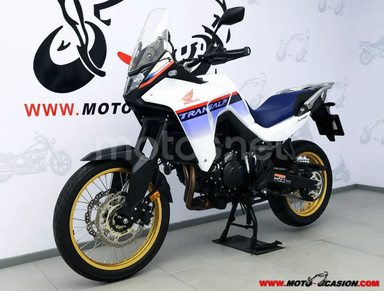 Honda XL750 Transalp - Vista 8