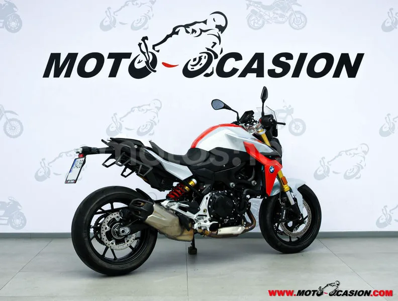 BMW F 900 R - Vista 3
