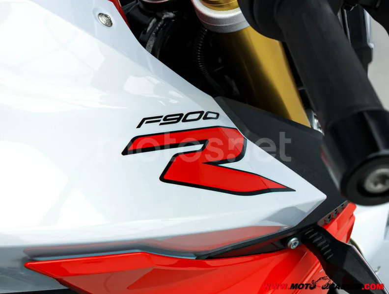 BMW F 900 R - Vista 9