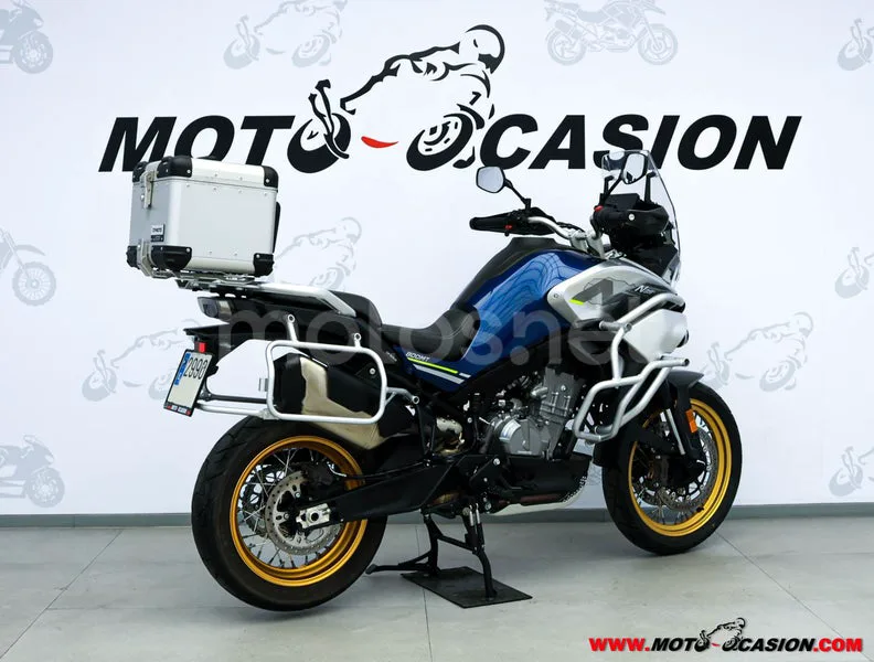 CFMOTO 800MT - Vista 3