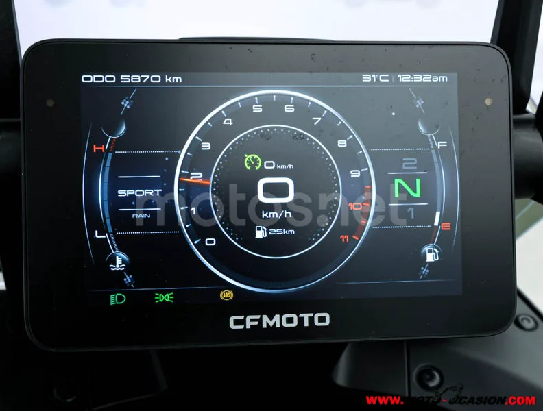 CFMOTO 800MT - Vista 6