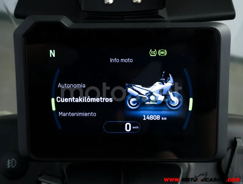 Husqvarna Norden 901 – Vista 8