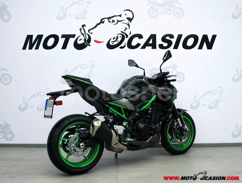 Kawasaki Z900 – Vista 3