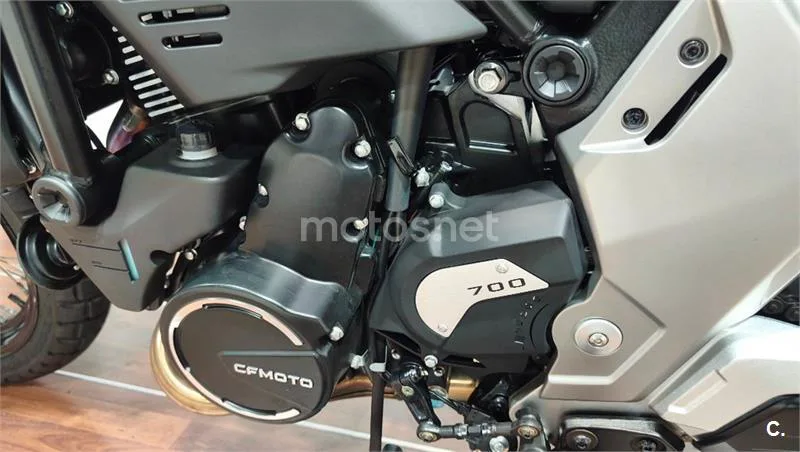 CFMOTO 700CL-X - Vista 35