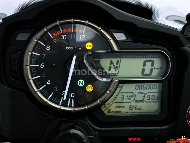 Suzuki V-Strom 1000 - Vista 6
