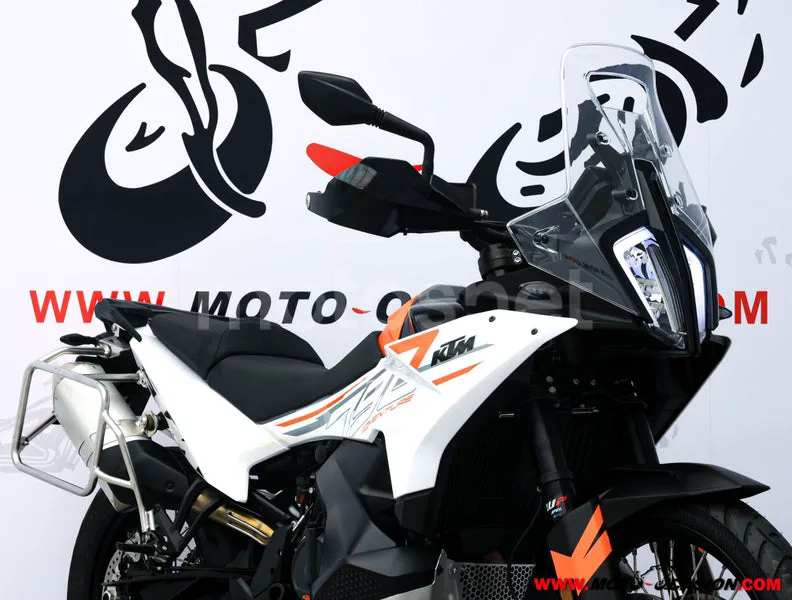KTM 790 – Vista 4